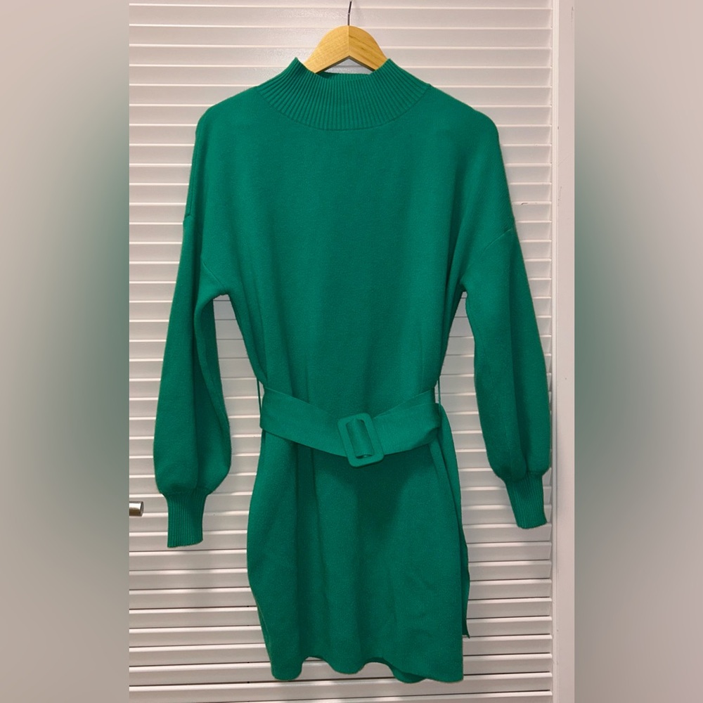 Elegant Green Long Sleeve Dress